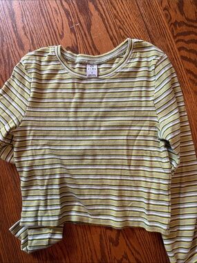 Zine Clothing Yellow & White Striped Long-Sleeve Crop Top